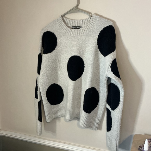 Chelsea & Theodore Abstract Circle Knit Sweater Black White Size Small - Picture 9 of 9